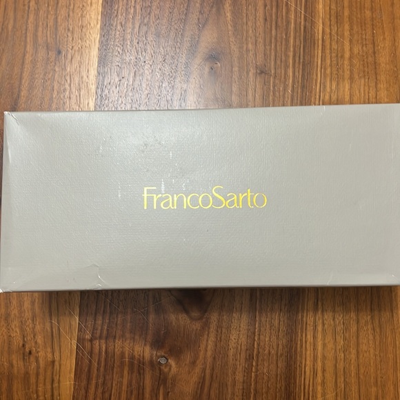 Franco Sarto Briella Black Leather Slingback Flats Closed Pointed Toe 9M - Picture 3 of 12